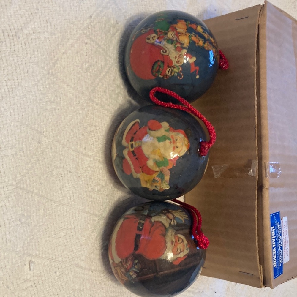 Santa Claus Christmas Ornament Trio-lillian Vernon brand